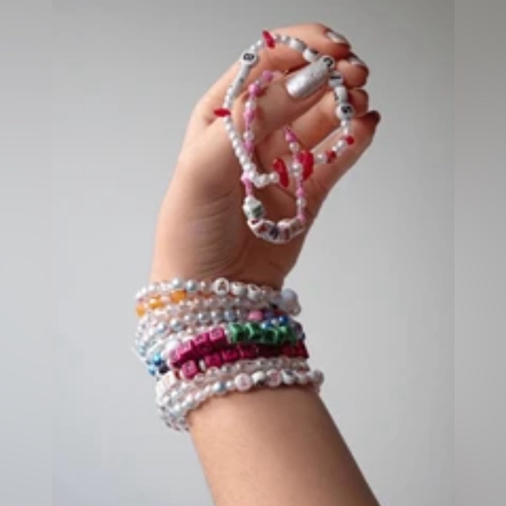 Bracelet Listing